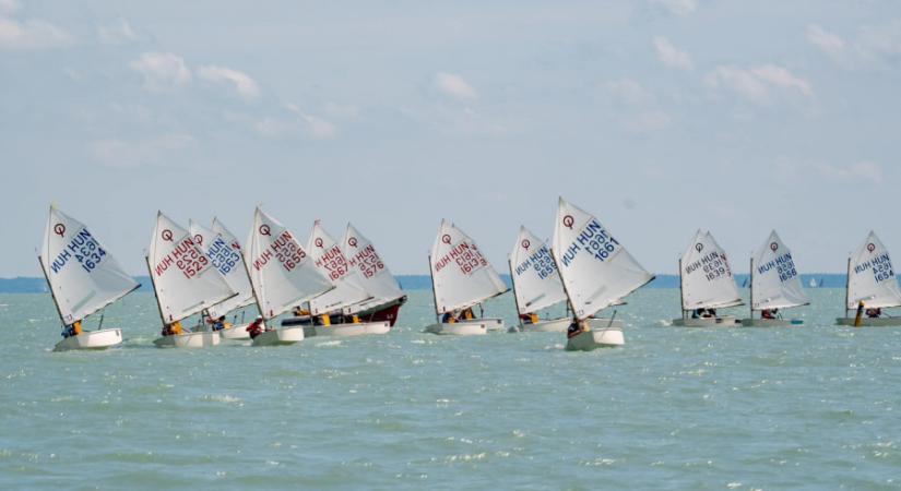 Július 3-4-én rendezték meg az Optimist csapatversenyt a Kékszalag PORT-ban!