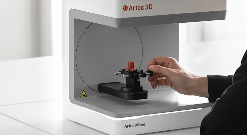 Az Artec 3D bemutatja a Micro II automatizált asztali 3D szkennert, kis alkatrészek digitalizálásához 5 mikronos pontossággal