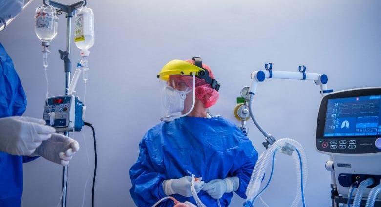 Gondatlanságból elkövetett emberölés miatt vizsgálódik az ügyészség a bukaresti járványkórházban