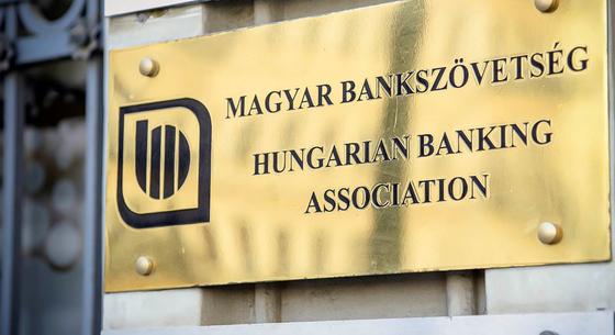 Bankszövetség: A bankszektor visszautasítja a kormány állítását, miszerint extraprofitra tett szert