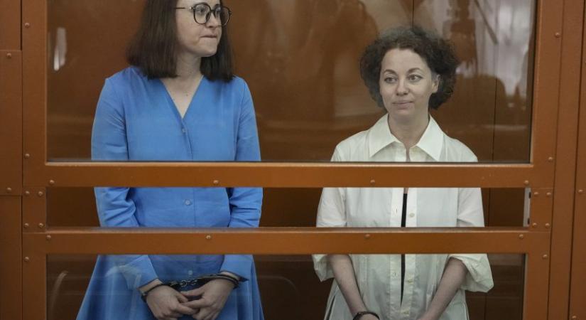 Oroszországban hatévi börtönre ítéltek két művészt egy színdarab miatt