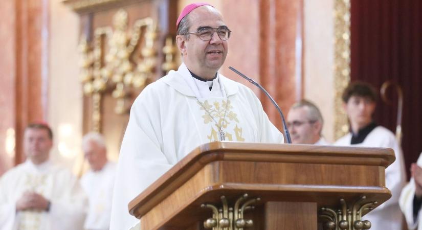 A megyéspüspök szüntelen imádságra hívja a közösségeket