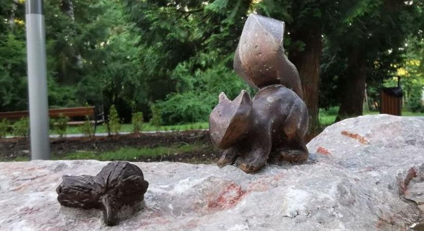 A miskolctapolcai miniszobrok titkos életére derül fény szombaton