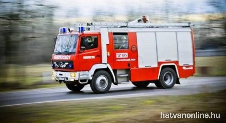 Traktor égett Hatvan és Lőrinci között 