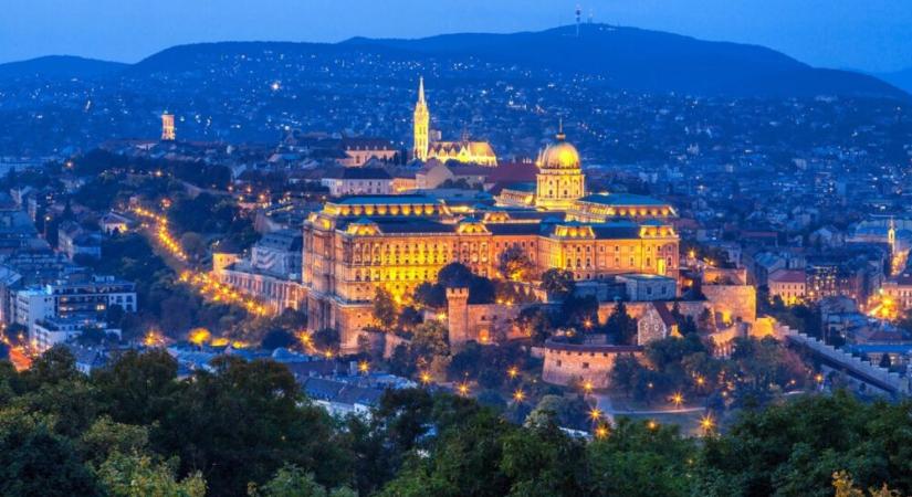 A múlt hamisító Budavári Palotanegyed csatlakozott az Európai Királyi Rezidenciák Szövetségéhez