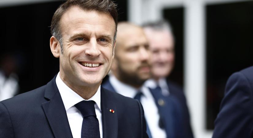 Macron stabilitásra buzdította a köztársaságpárti politikai tömörüléseket