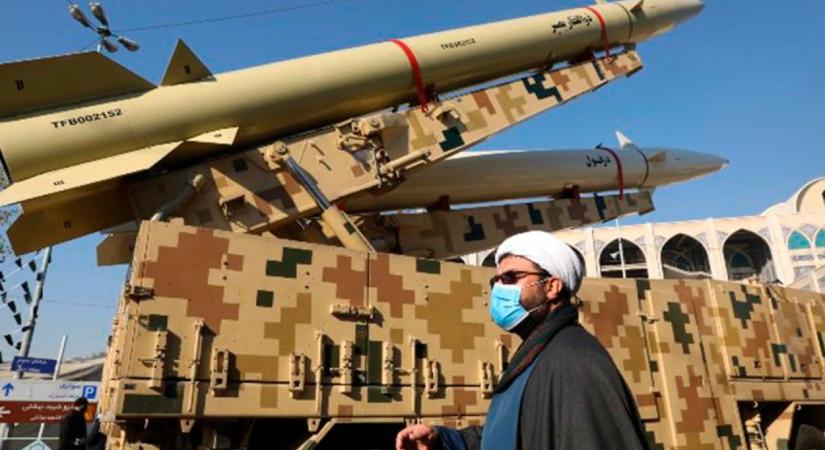 Irán jelentősen növelte rakétagyártását