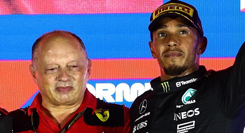 F1: Kiderült, meddig marad Hamilton a Ferrarinál