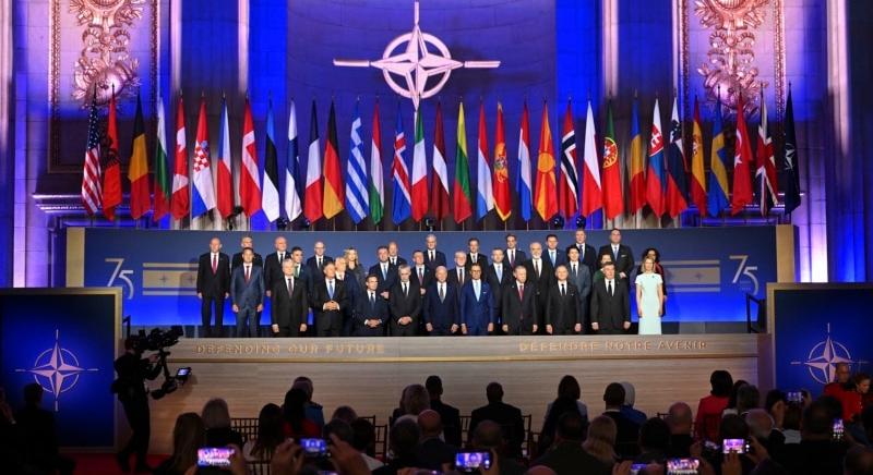 Valamennyi NATO-tagállam támogatta Ukrajna csatlakozáshoz vezető, "visszafordíthatatlan” útját