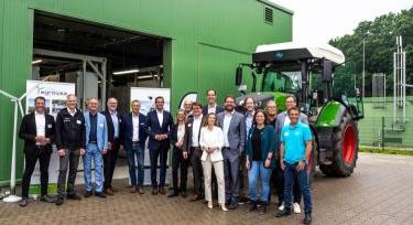 H2 Fendt Helios traktor a 2024-es német Hidrogénhét részeként