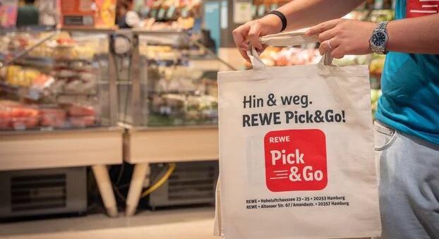Európa legnagyobb autonóm szupermarketét nyitotta meg a Rewe