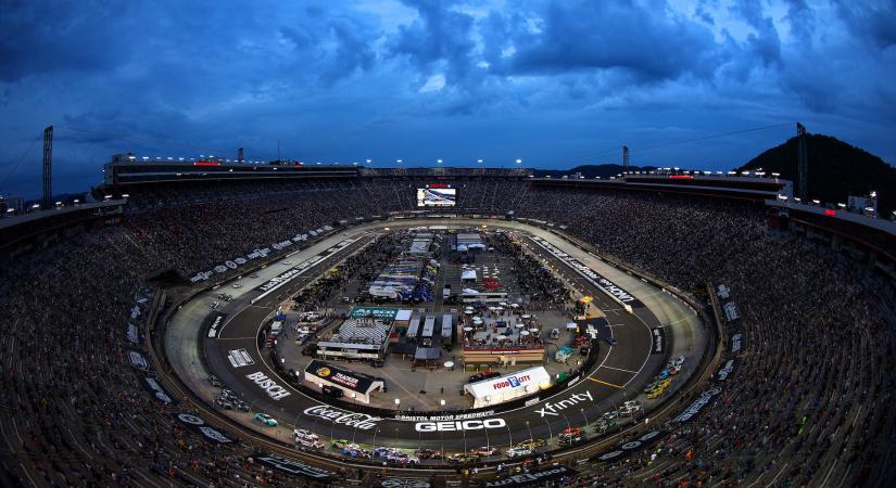 Amerikai magazinműsorokkal bővül a MATCH4 NASCAR-kínálata