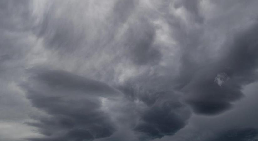Óriási vihar tombolt Kakucs és Inárcs térségében: az orkánerejű szél vitt minden mozdíthatót – videó