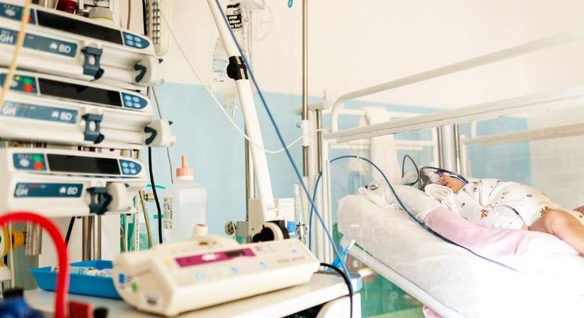 Drasztikus a helyzet Európában: tizedével csökkent a kórházi ágyak száma