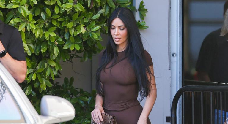 Kim Kardashian bevállalt egy teljesen őrült kezelést