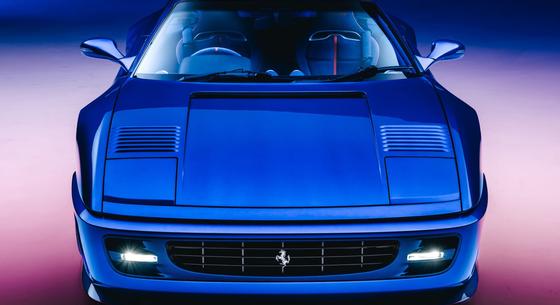 Alaposan modernizálták a kilenvenes évek egyik legszebb Ferrariját