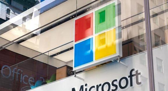 A republikánusok aggódnak a Microsoft emirátusi befektetése miatt