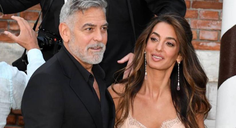 Fotókon George és Amal Clooney ikrei: Ella és Alexander a nyáron lettek 7 évesek
