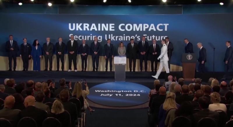 Ukrajnának tett ígéretekkel és egy nyelvbotlással zárult a NATO-csúcs