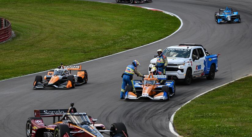 Scott Dixon kiesése ellenére az IndyCar sikeresnek ítélte a hibrid-rendszerének bemutatkozását