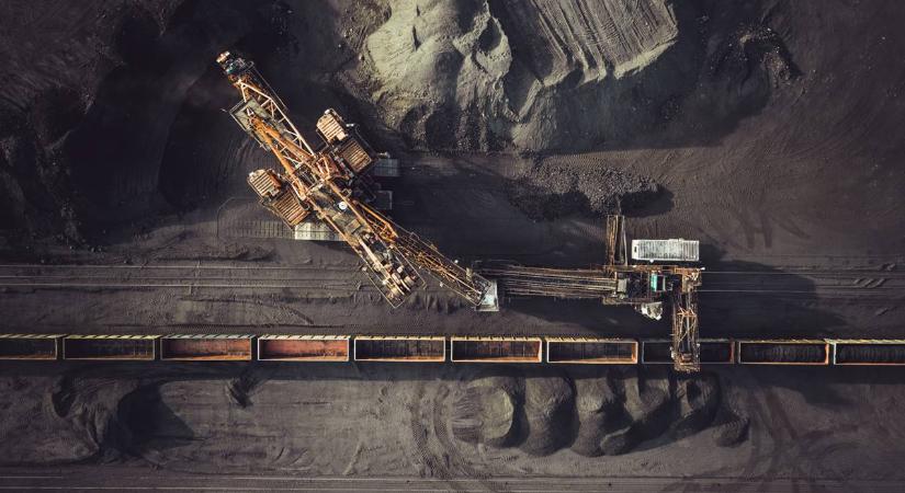 Egy bányász meghalt, többen megsérültek egy lengyelországi bányabalesetben