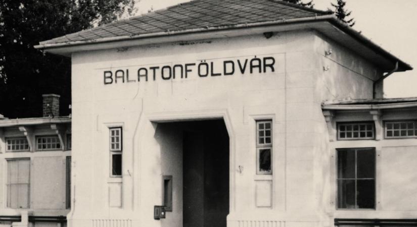 Balatoni épületek a két háború között