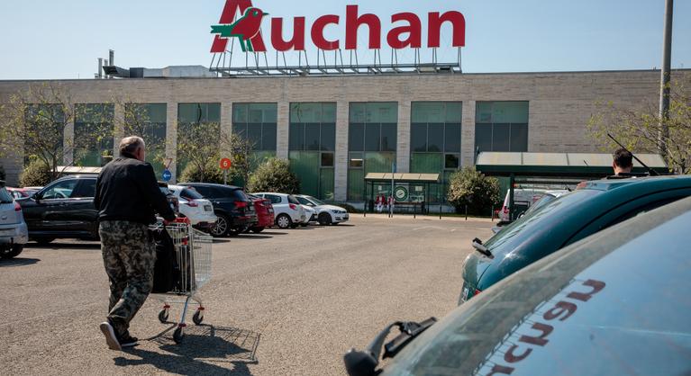 Szalmonellás terméket hívott vissza az Auchan, súlyos tüneteket okozhat