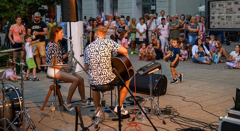 Programok Debrecenben: zenélnek az utcák, valamint állatkerti és strandos kalandok várnak