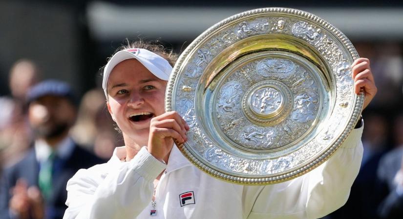 Több mint egymilliárd forintot keresett Wimbledon női teniszbajnoka