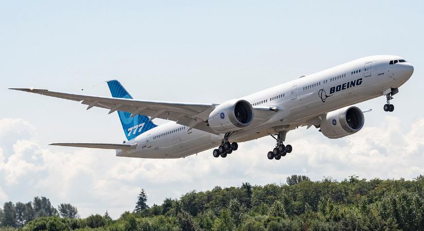 Megkezdte a hatósági tesztrepüléseket a Boeing 777-9