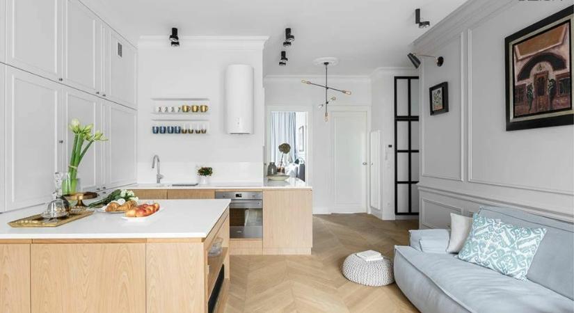 Kétszobás belvárosi lakás különleges konyhával és eklektikus, fiatalos lakberendezéssel