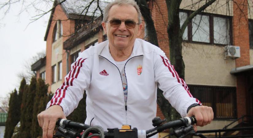 1721 kilométeres út: a 80 éves Laci bácsi Szentesről biciklizik a párizsi olimpiára - "Csak a hegyektől tartok"