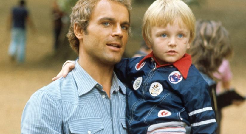 Elképesztő a hasonlóság Terence Hill és fia között: a ritkán látott Jess apja kiköpött mása - Fotók