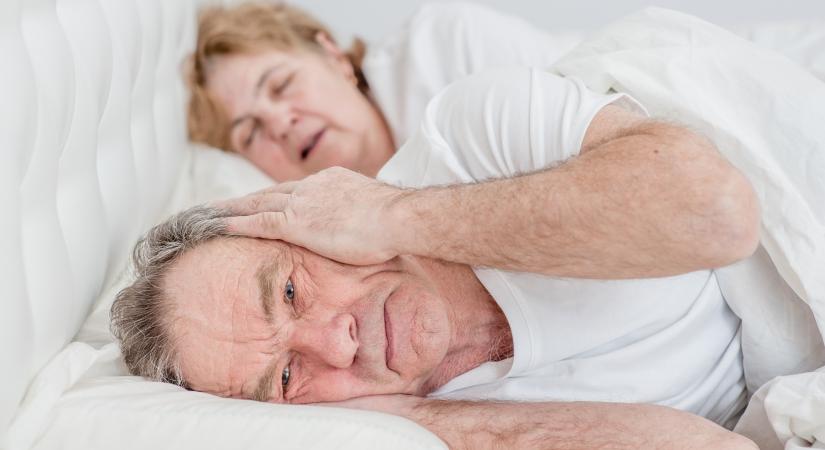 Miért horkolnak hangosabban idősebb korban a nők?