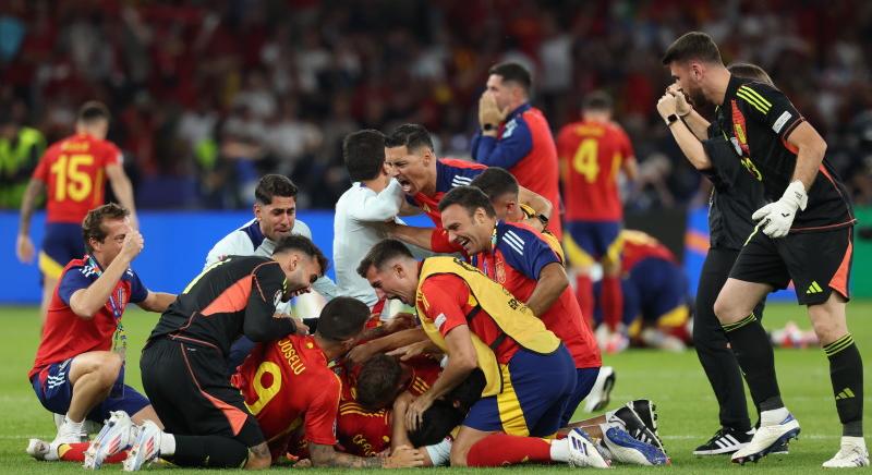Spanyolország hajrában szerzett góllal győzte le Angliát, megnyerte az Európa-bajnokságot