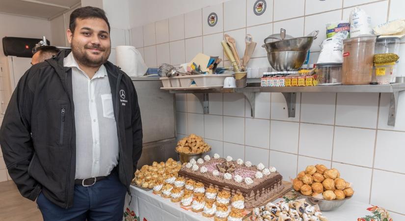 Iskolapadba ül az ország kedvenc roma pékjének felesége is, férje lesz a tanára