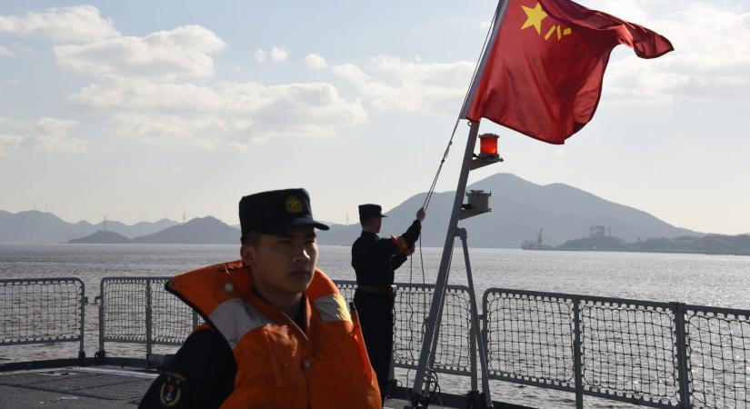 Közös járőrözést folytat a Csendes-óceánon Kína és Oroszország haditengerészete
