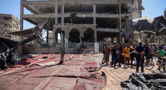 Ideiglenes mecsetet bombázott le az izraeli hadsereg egy gázai menekülttáborban