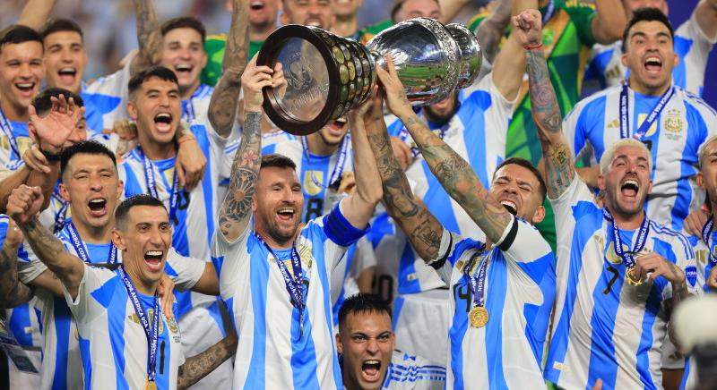 Címvédés a Copa Américán: rekordot ünnepelt Argentína a Kolumbia elleni kaotikus döntőben