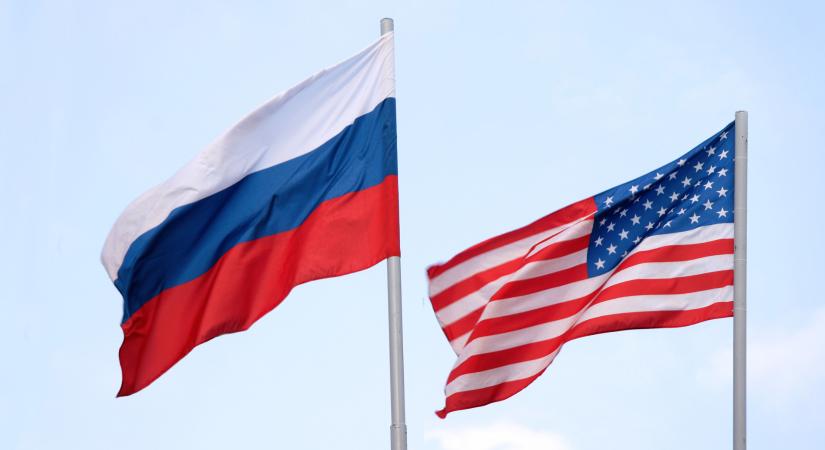 Telefonon tárgyalt az amerikai és az orosz védelmi miniszter