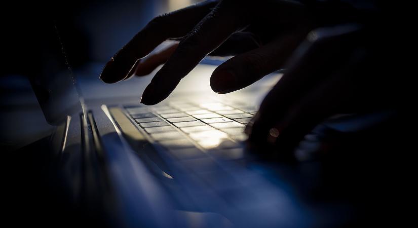 Nincs több kiskapu, lecsap a kormány az online csalókra
