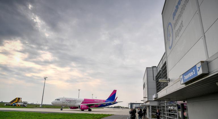 Napokon belül újra megnyithatják a debreceni repülőteret