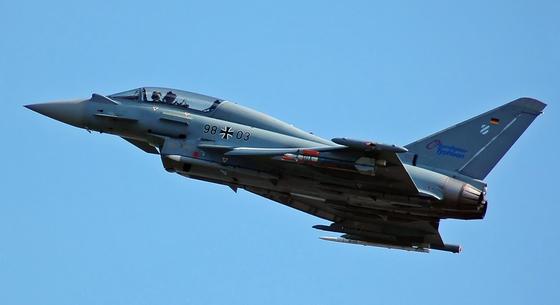 Németország nem küld vadászrepülőgépeket Ukrajnának