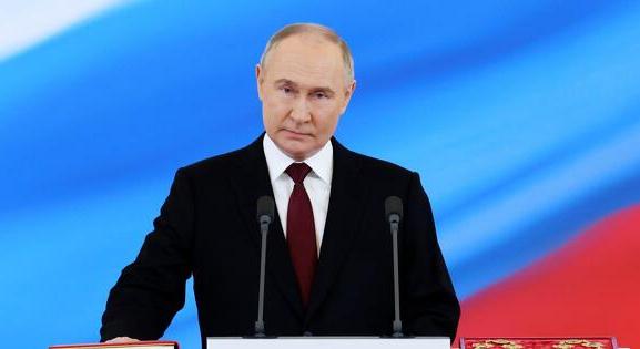 Putyin nyugodtan pihenhet, alaposan bevédték a nyaralóját