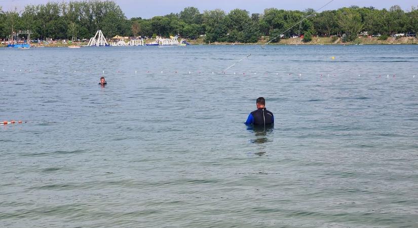 "Nagyon szeretlek, drága gyermekem" - Tucatnyian gyászolják a Rukkel-tóba fulladt szabolcsi fiatalt