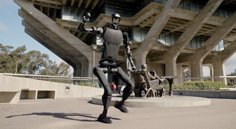 Új korszakba léptek a humanoid robotok: emberi interakciót tanulnak