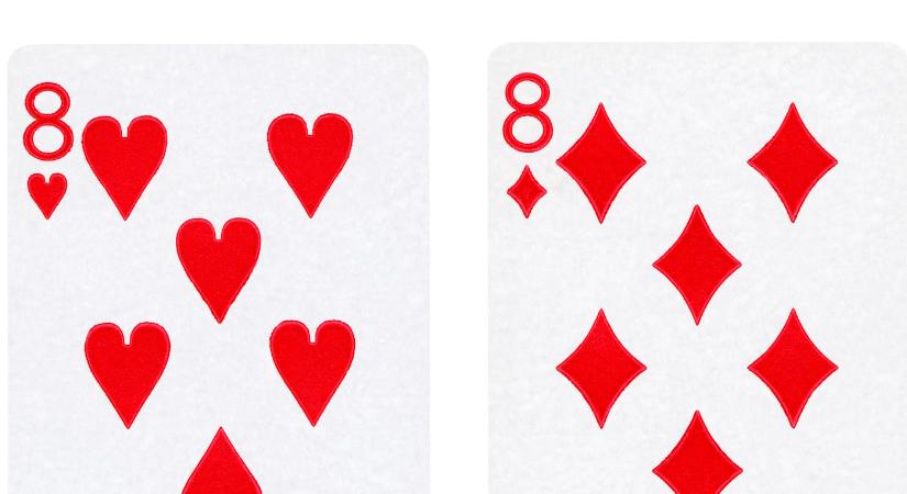 Klasszikus optikai illúzió: hány nyolcas van összesen ezen a két kártyán? Csak a legintelligensebbek találják el!
