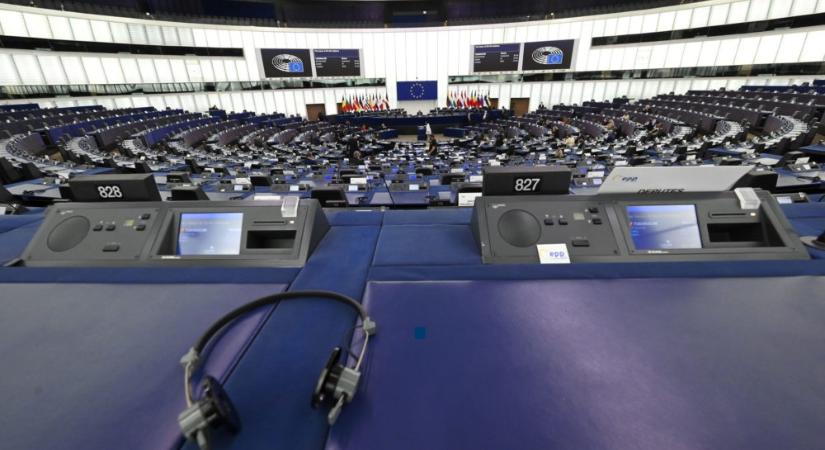 Lemondott az EP hűtlen kezeléssel vádolt belga képviselője