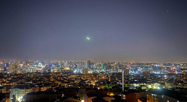 Felhőkarcolónyi üstökös tart a Föld felé, évtizedek óta aggasztja a tudósokat