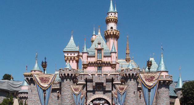 Nehézkes indulása ellenére a mai napig töretlen népszerűségnek örvend Disneyland